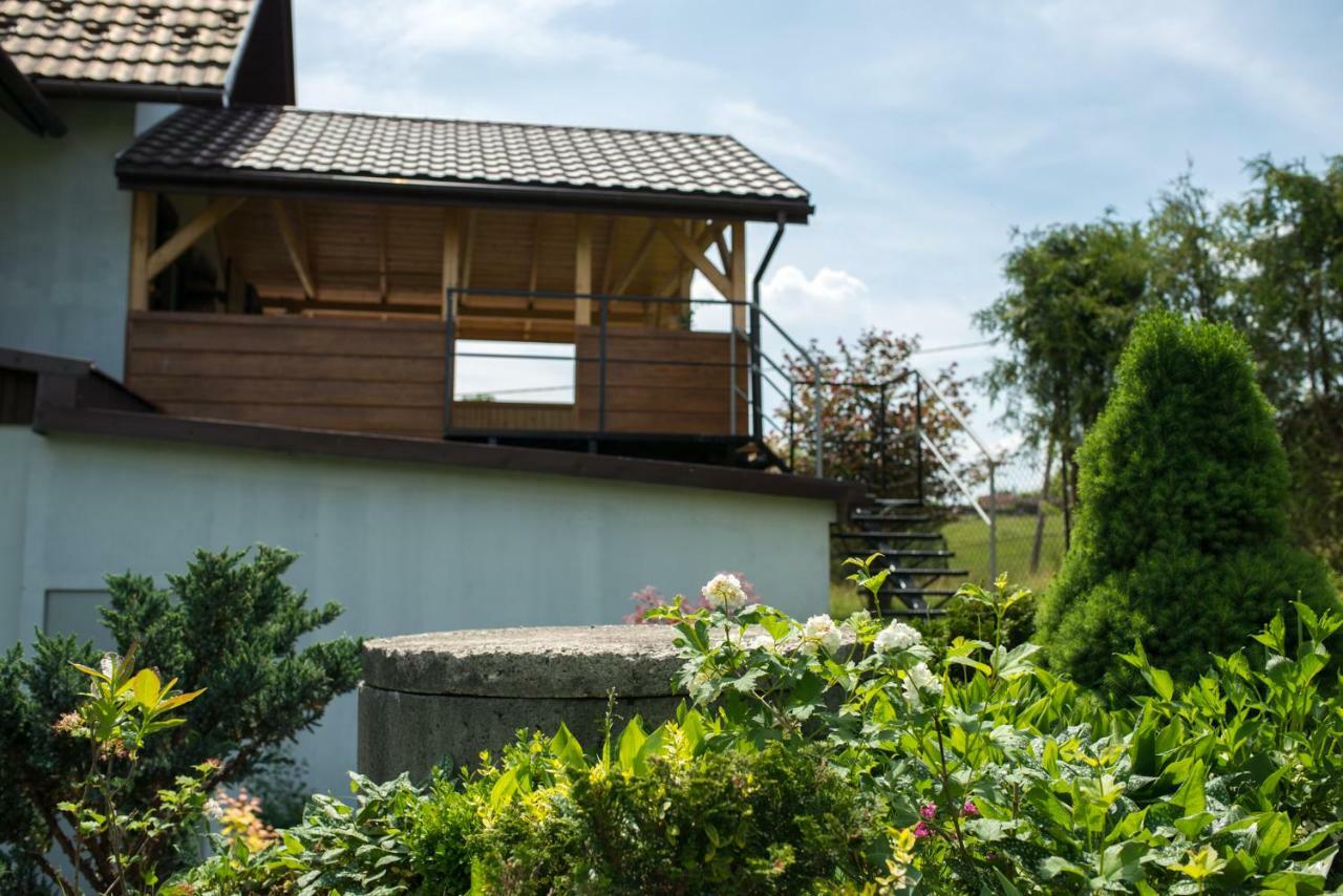 Stas -Przy Szkole Nr 3 W Skawie Skawa Экстерьер фото